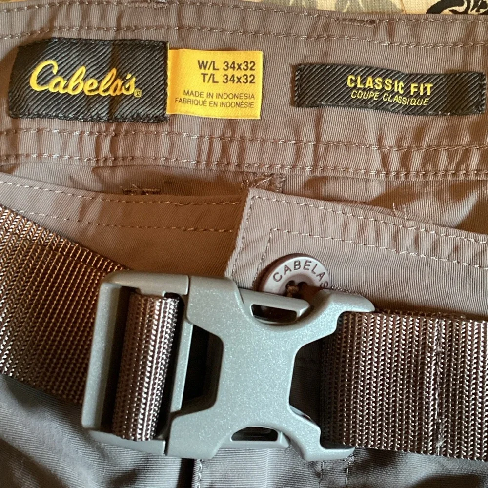 Cabela's Men's Tan Zip-Off Cargo Pants Size 34/32